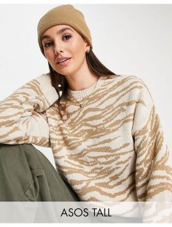 Tall crew neck sweater with animal pattern in beige