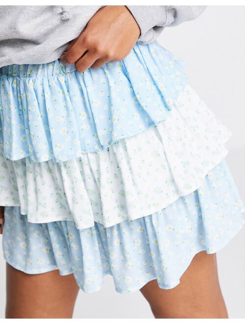 Twisted Wunder tiered mini skirt in daisy print