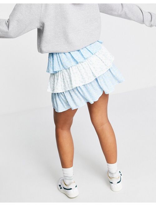 Twisted Wunder tiered mini skirt in daisy print