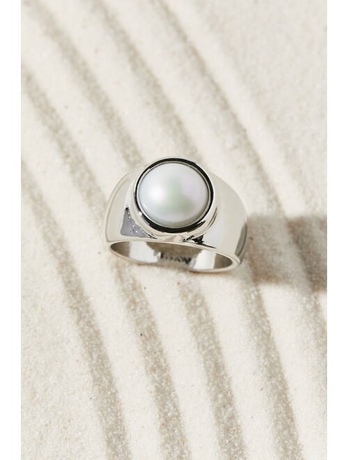 Urban Outfitters Statement Pearl Ring