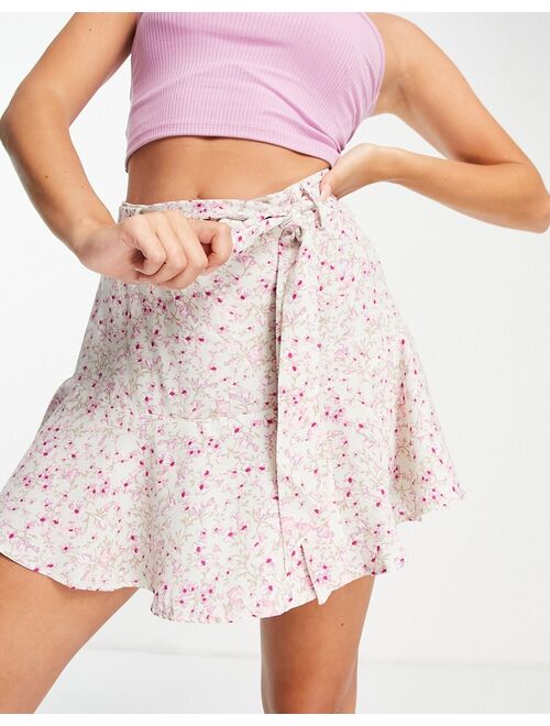 En Crème mini flippy skirt with tie waist in pink floral