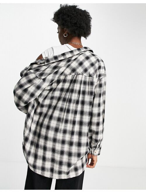 New Look check overshirt in white check