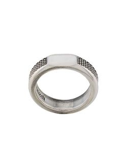 textured band ring