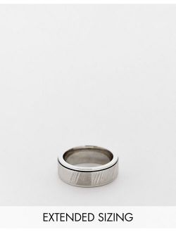 stainless steel movement band ring with horizontal emboss in silver tone