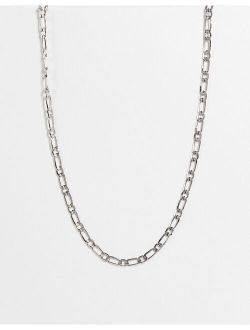 figaro neckchain with emboss in silver tone