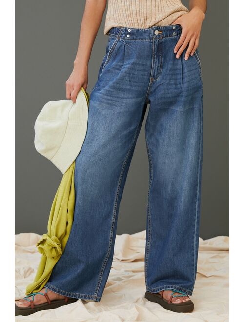 Pilcro The Pleated Baggy Jeans