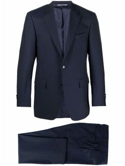 fitred single-breasted suit