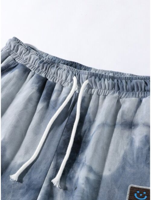 Shein Men Tie Dye Patch Detail Tee & Drawstring Waist Shorts