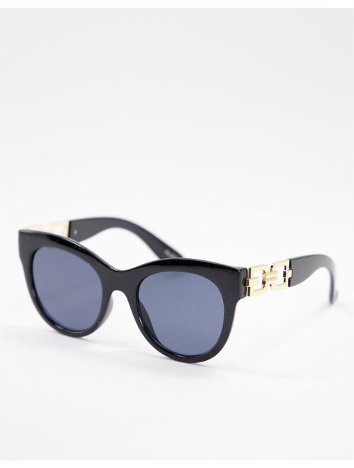 ALDO Vorewen cat eye sunglasses in lavendar