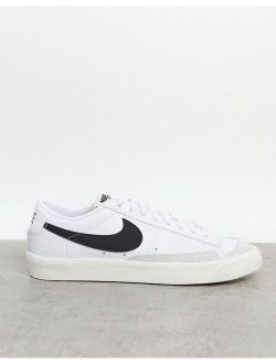 Blazer Low '77 VNTG sneakers in white/black