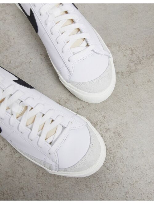 Nike Blazer Low '77 VNTG sneakers in white/black
