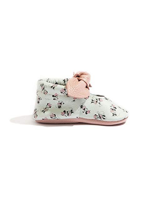 Freshly Picked - First Pair Soft Sole - Knotted Bow Moccasins - Baby Girl/Boy Shoes - Multiple Colors in Multiple Sizes