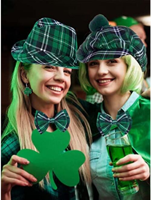 Yanchun 4 Pairs St.Patrick's Day Earrings for Women Irish Shamrock Dangle Earrings Green Four Leaf Clover Earrings St. Patrick's Day Holiday Accessories for Teen Girls