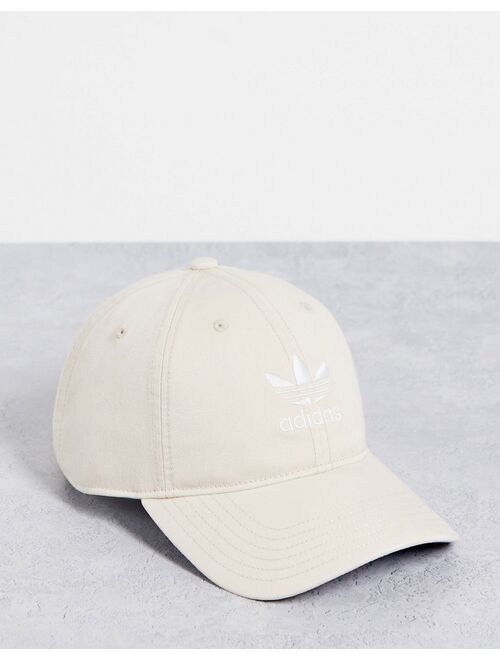 adidas Originals adicolor trefoil cap in wonder white