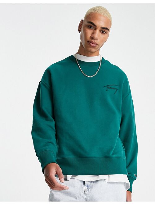 Tommy Hilfiger Tommy Jeans signature logo relaxed fit sweatshirt in green