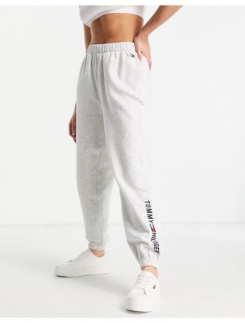 Tommy Hilfiger Sport elastic waistband sweatpants in light gray