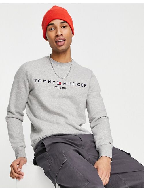 Tommy Hilfiger chest logo sweatshirt in gray