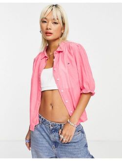 Tommy Jeans puff sleeve logo shirt in pink