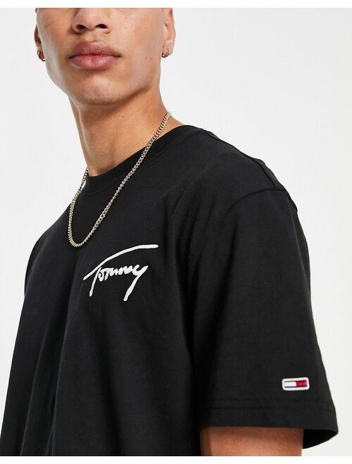 Tommy Hilfiger Tommy Jeans signature logo classic fit t-shirt in black