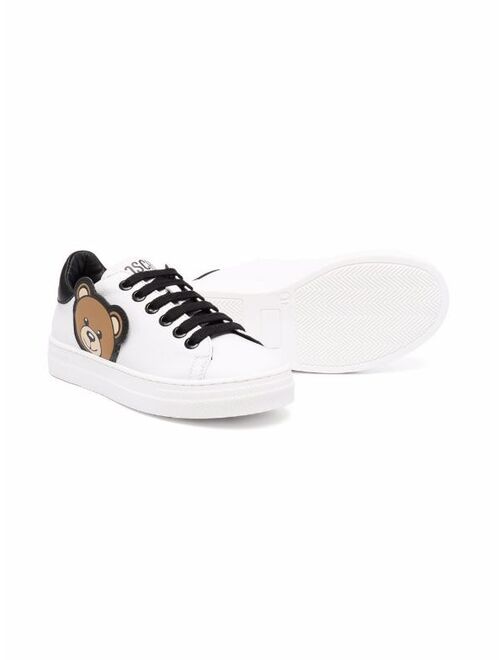 Moschino Kids Toy Bear detail sneakers