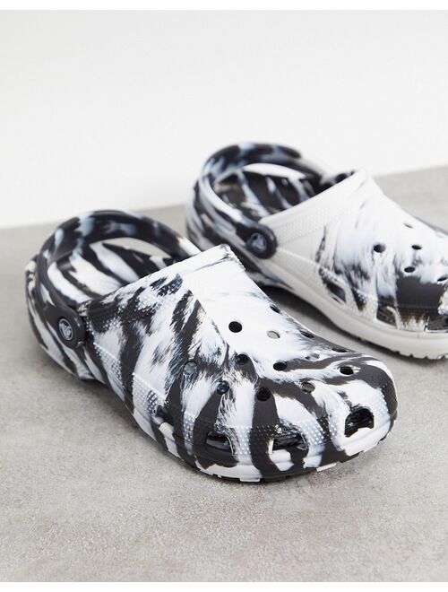 Crocs classic clogs in Marble