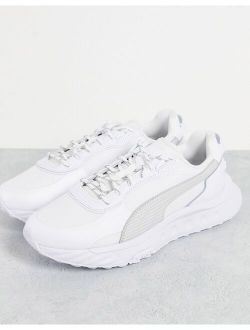 Wild Rider sneakers in white and silver