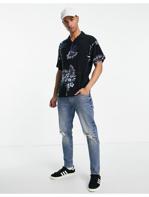 Jack & Jones Core oversized shirt with revere collar in palm print