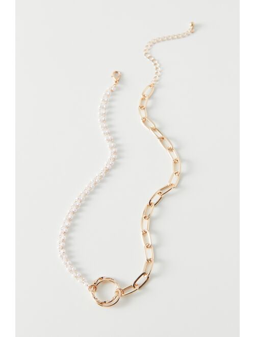 Urban Outfitters Pearl And Chain O-Ring Necklace