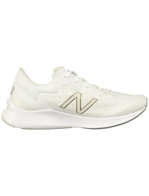 New Balance Men's Dynasoft Pesu V1 Running Shoe