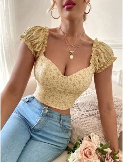 Ditsy Floral Sweetheart Neck Frill Crop Tee