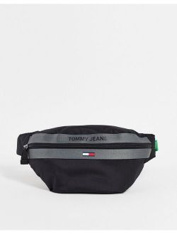 Tommy Jeans essential fanny pack in black