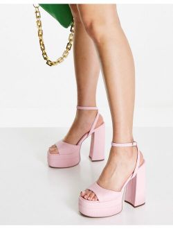 Nix platform heeled sandals in pink