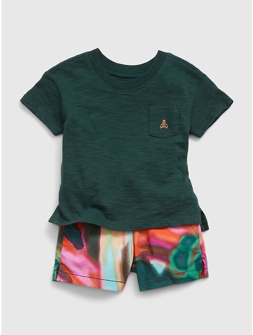 Gap Baby Pocket T-Shirt & Printed Shorts Outfit Set
