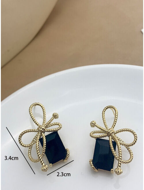 Shein Gold Plated Geometric Decor Bow Design Earrings