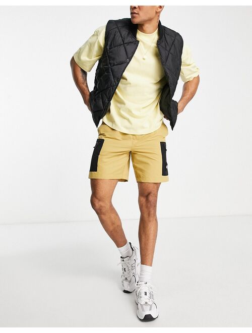 The North Face Phlego cargo shorts in tan