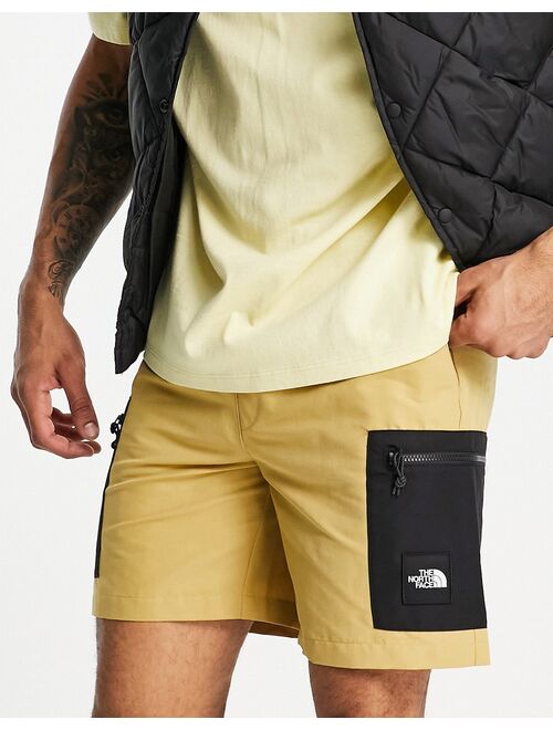 The North Face Phlego cargo shorts in tan