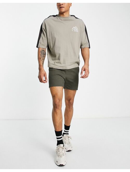 ASOS DESIGN skinny chino shorts with elastic waist in khaki