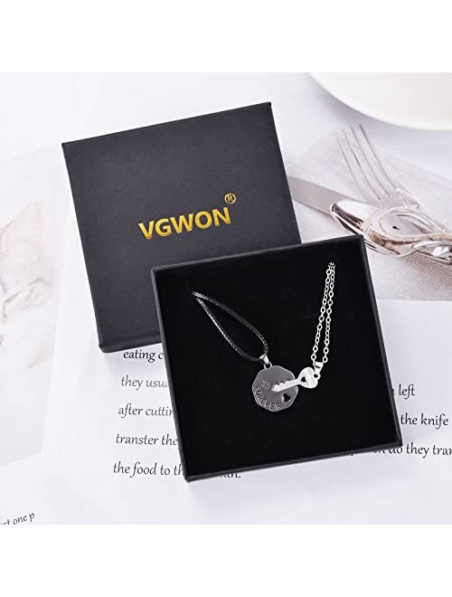 VGWON Matching Necklace for Couples, Couples Love Puzzle Necklace Set for Him Her, Gifts for Boyfriends and Girlfriends