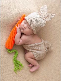 Newborn Unisex Pom Pom Back Knitted Shorts & Hat & Carrot Toy Photography Prop Set