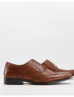 oxford brogue shoes in tan leather