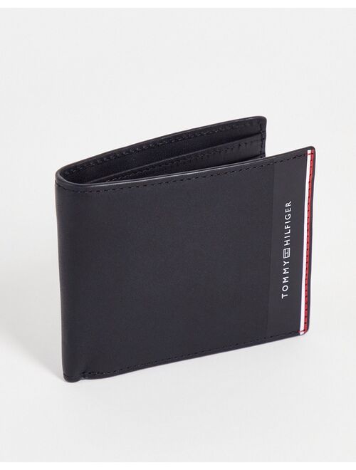 Tommy Hilfiger commuter leather wallet in black