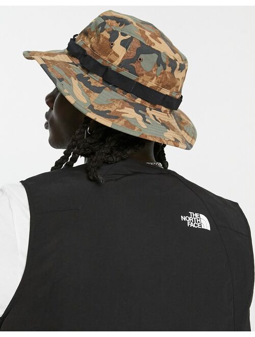 The North Face Class V bucket hat in camo