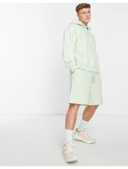 oversized short in green - part of a set