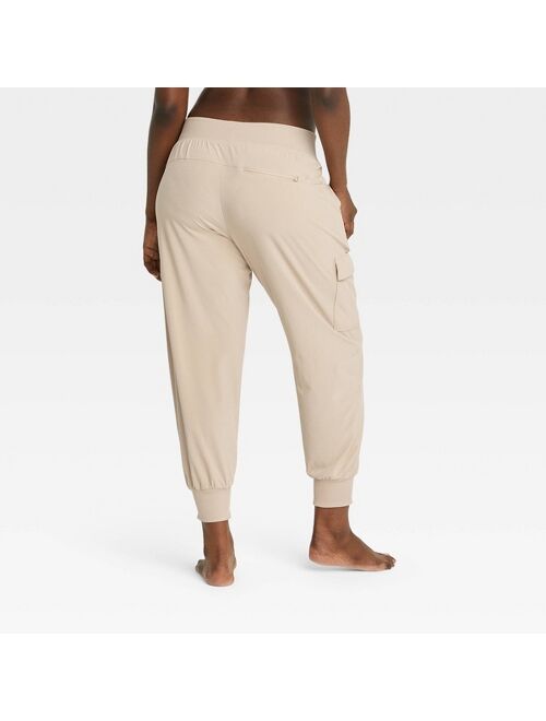 Women's Stretch Woven Cargo Pants - All in Motion™
