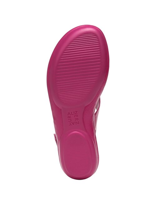 Naturalizer Genn-Detect Ankle Strap Sandals