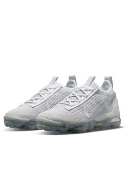 Air Vapormax 2021 Flyknit sneakers in white/pure platinum