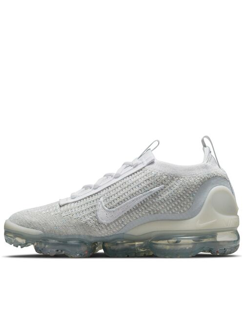 Nike Air Vapormax 2021 Flyknit sneakers in white/pure platinum