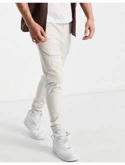 Intelligence cargo pants with front pocket in ecru