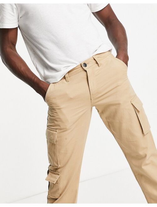New Look slim fit cargo pants in camel