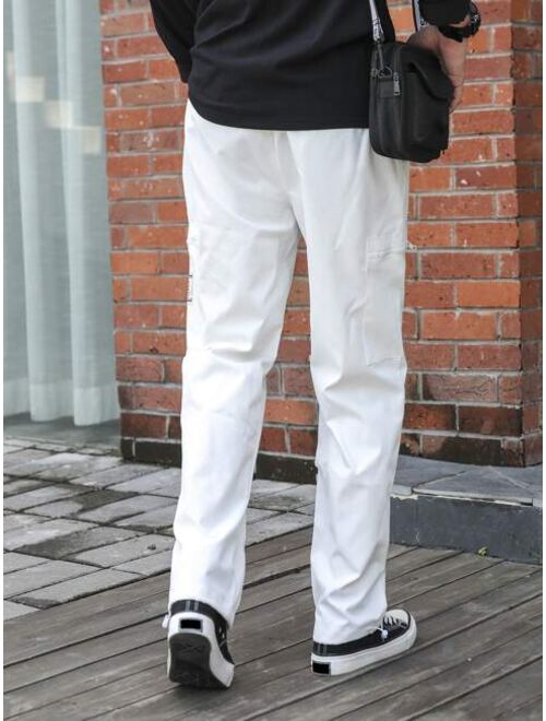 Shein Men Letter Patched Pocket Side Drawstring Cuff Pants
